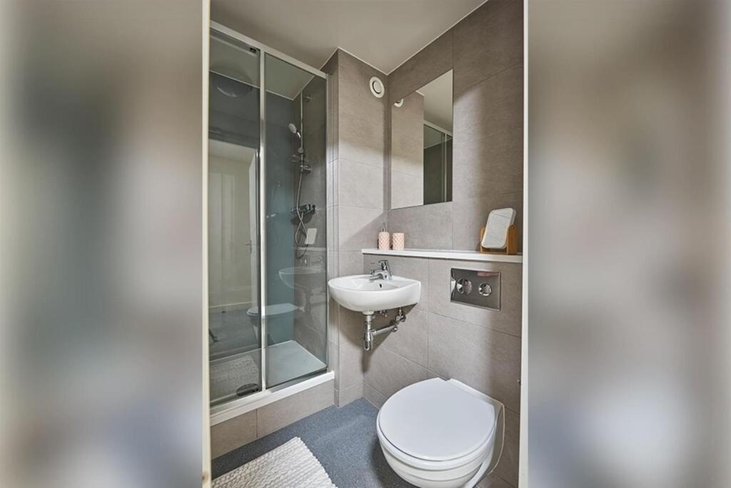 Additional image 5 of Birmingham | Student | September | B29