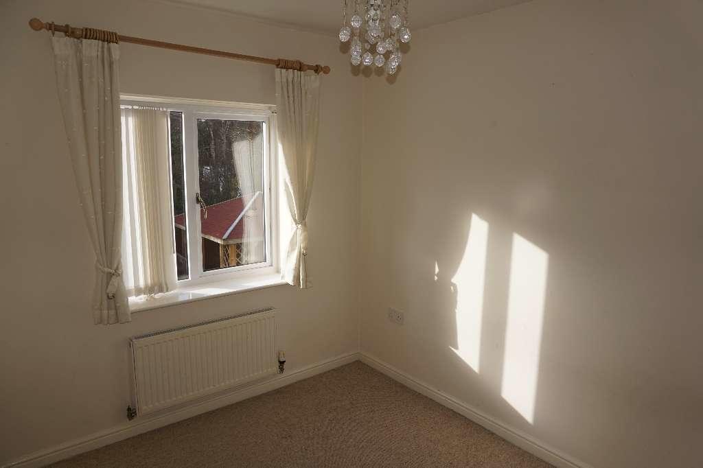 Additional image 9 of Spinney Rise, Bradford, BD4