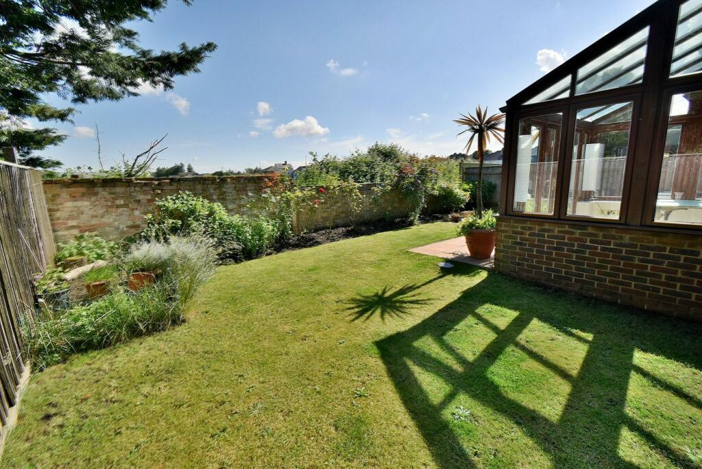 Additional image 25 of Lake Farm Close, Ferndown, BH22