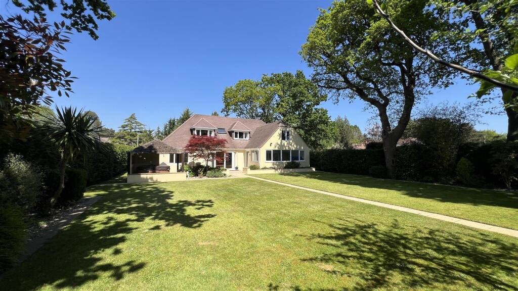 Additional image 4 of Crescent Walk, West Parley, Ferndown