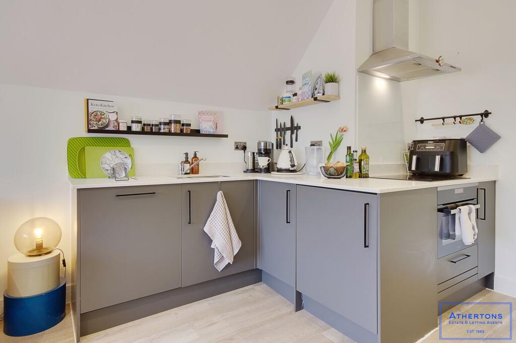 Additional image 3 of Commercial Road, Lower Parkstone, Poole