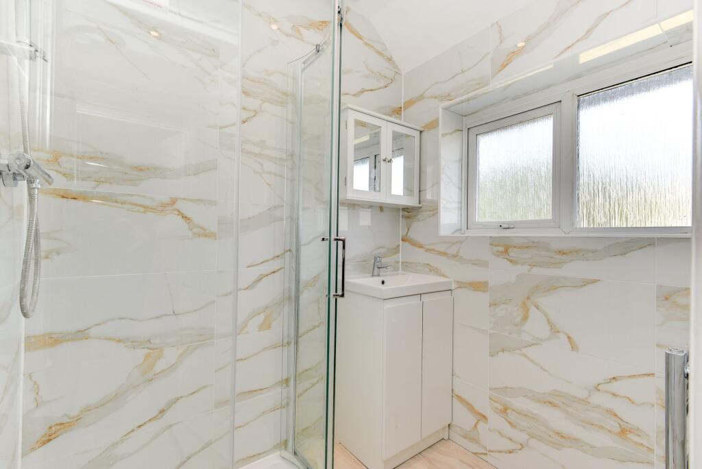 Additional image 17 of Madeira Avenue, Worthing, BN11