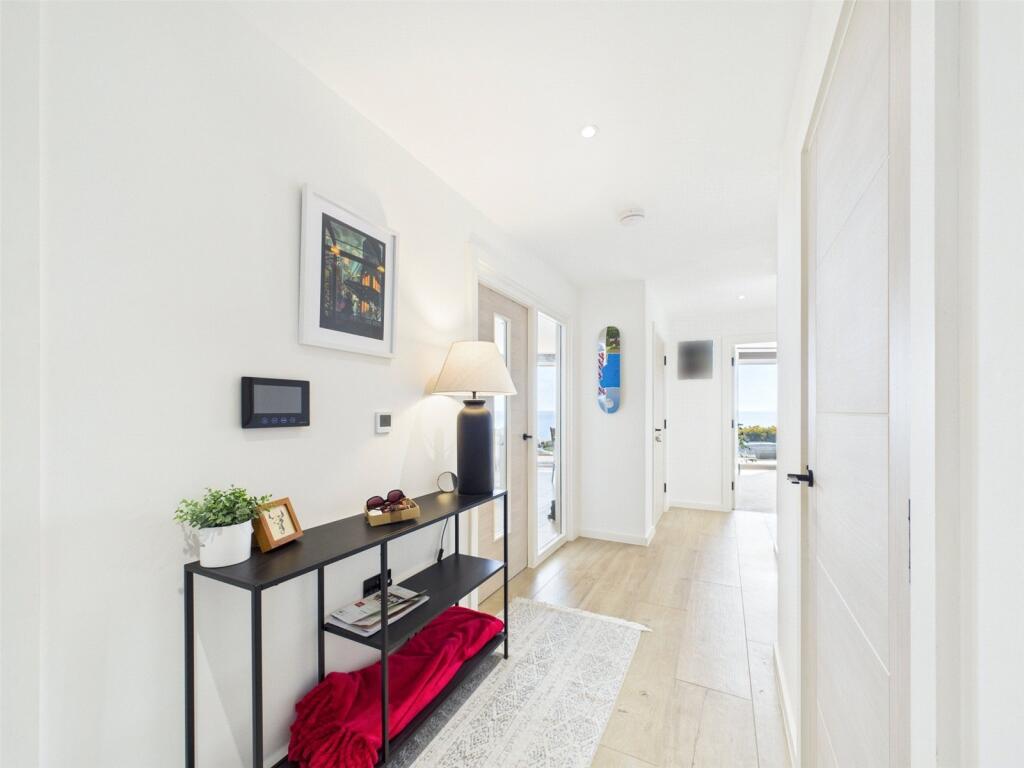 Additional image 23 of Southbourne Overcliff Drive, Bournemouth, BH6