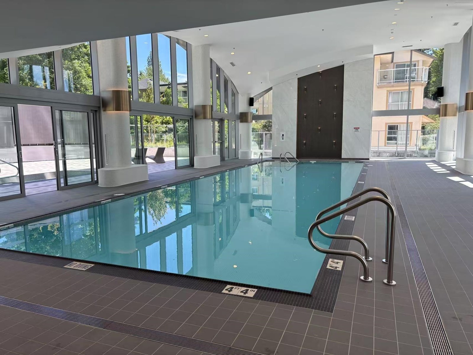 Property image for 3xx3 13768 100 AVENUE|Surrey, British Columbia V3T0V2