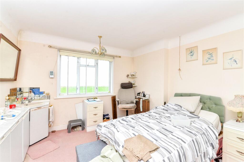 Additional image 7 of Marine Drive West, Barton on Sea, New Milton, Hampshire, BH25