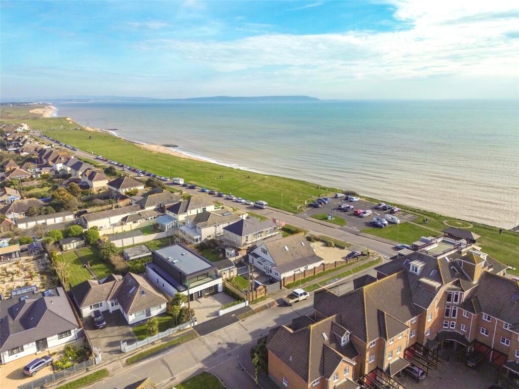 Additional image 29 of First Marine Avenue, Barton on Sea, New Milton, Hampshire, BH25