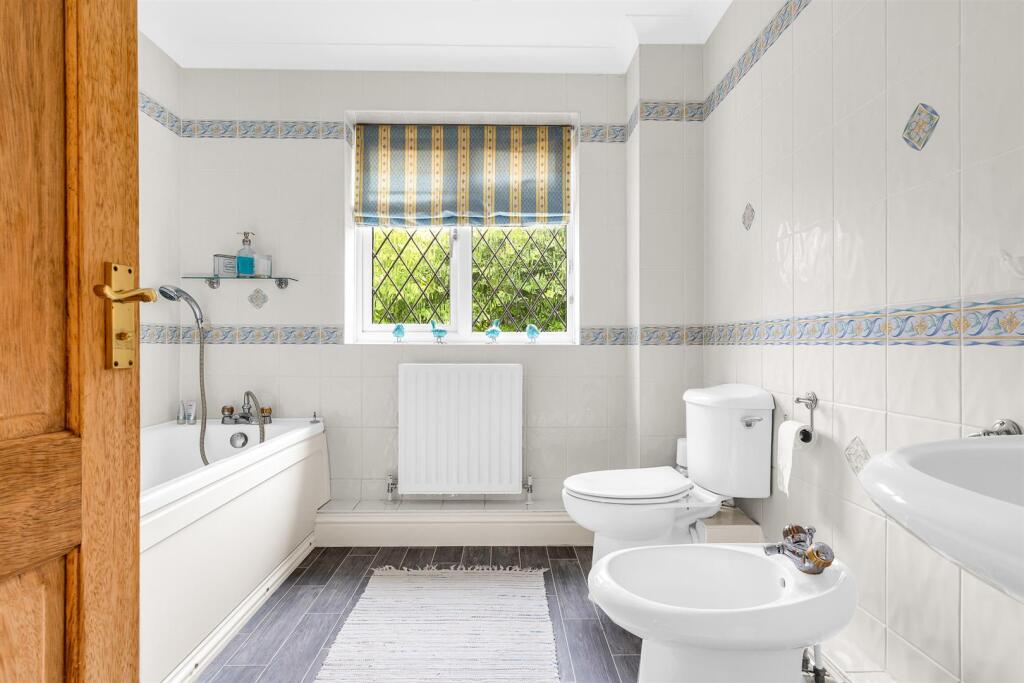 Additional image 20 of Oaklea, Welwyn