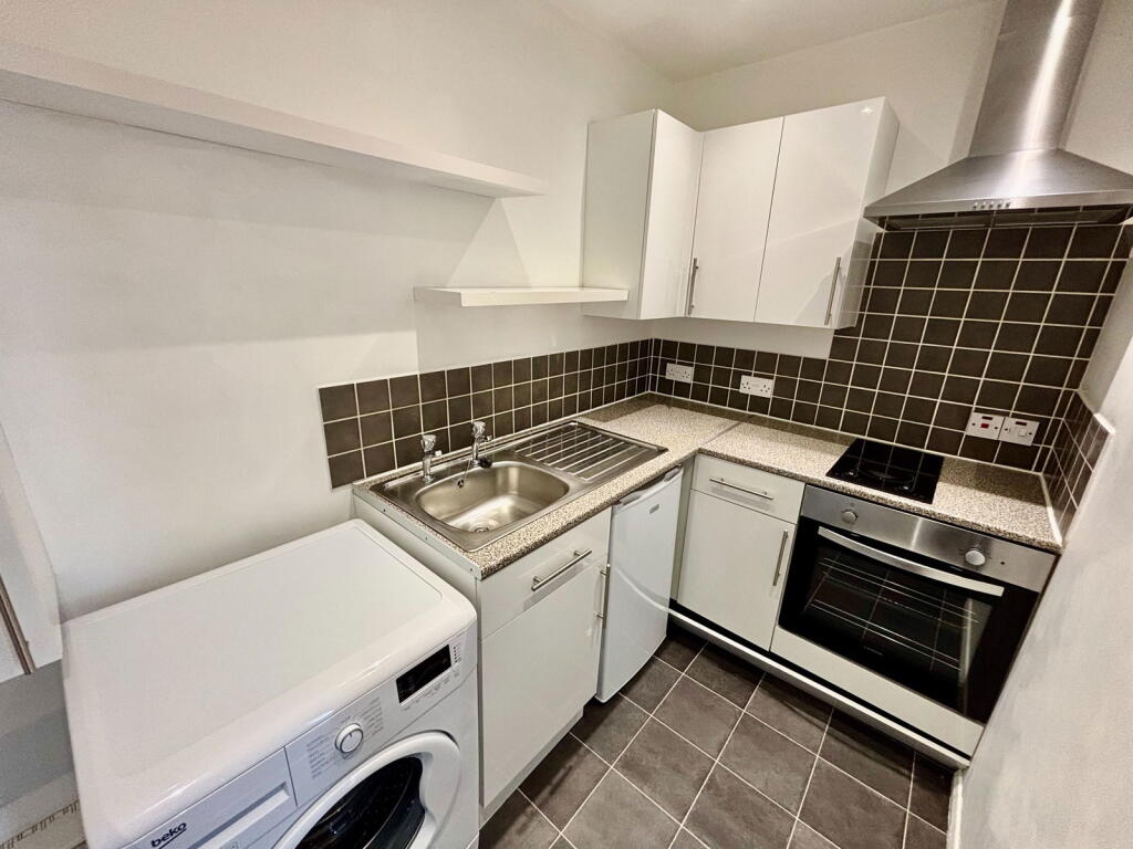 Additional image 6 of Upper Avenue, Eastbourne, BN21 3XB