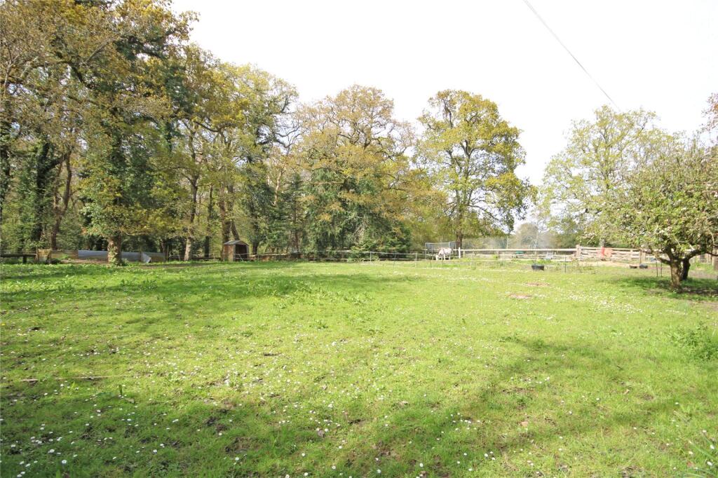 Additional image 19 of South Drive, Ossemsley, New Milton, Hampshire, BH25