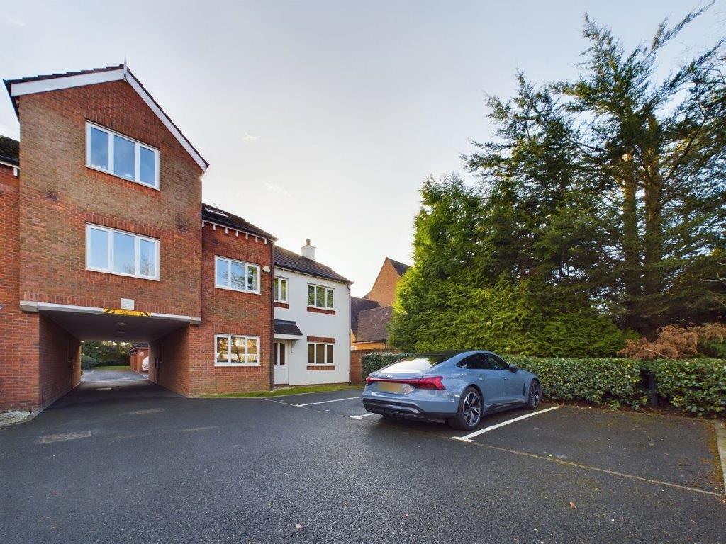 12 Francis House 60 Manor Road, Solihull B91 2BL