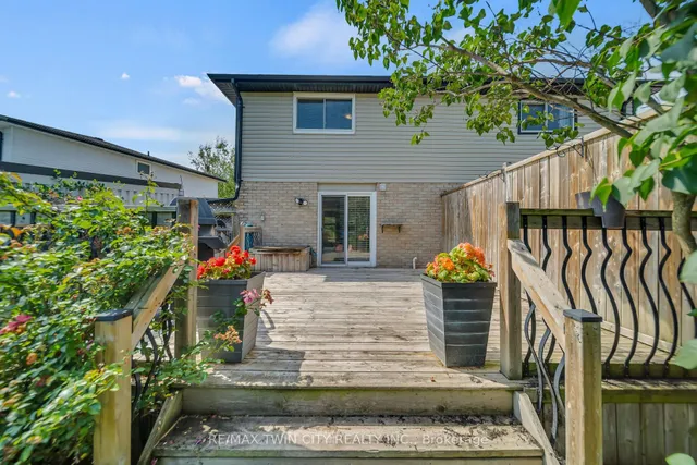 Additional image 23 of 28 Uxbridge Cres