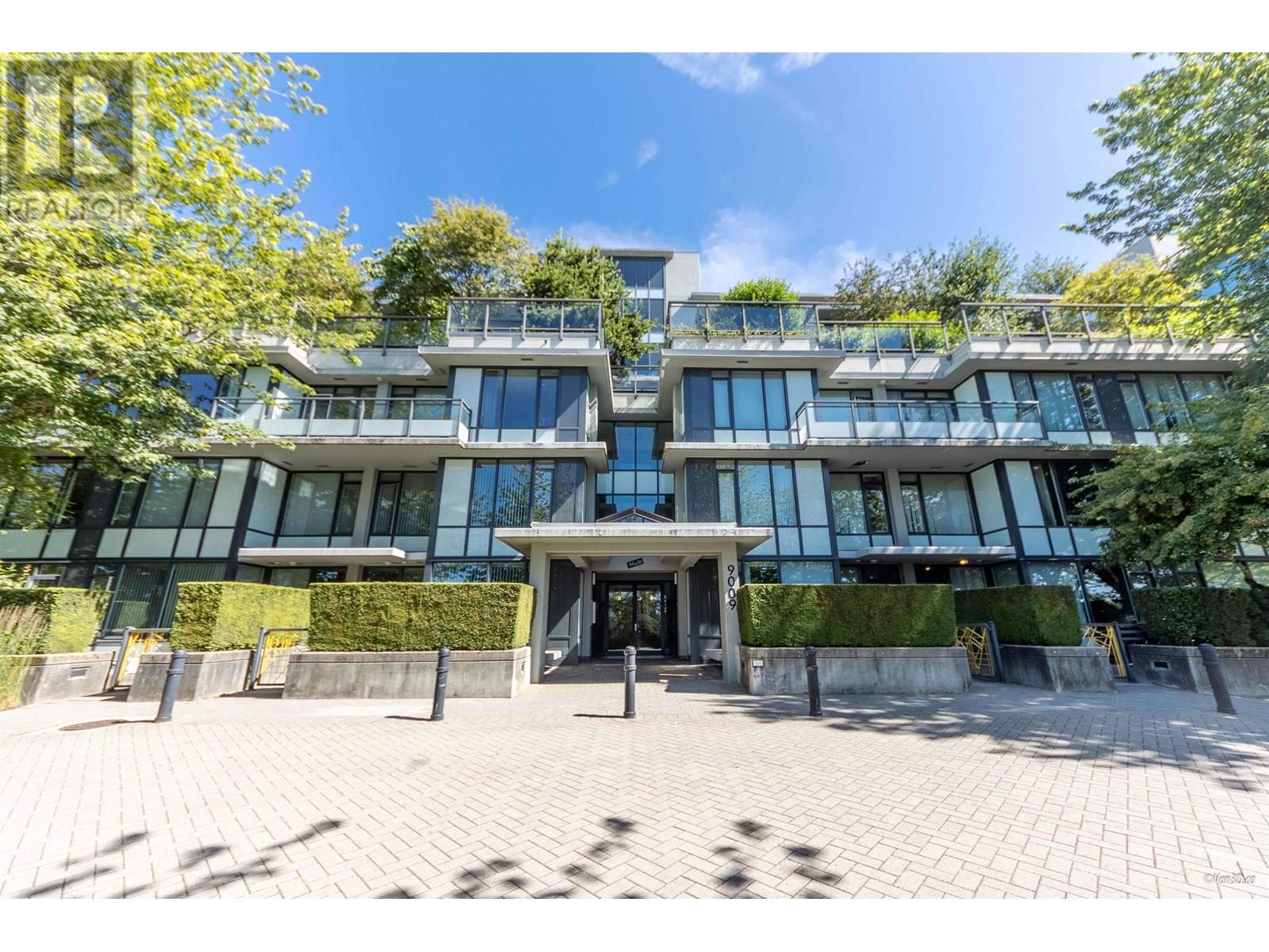 4F 9009 CORNERSTONE MEWS|Burnaby, British Columbia V5A0B9