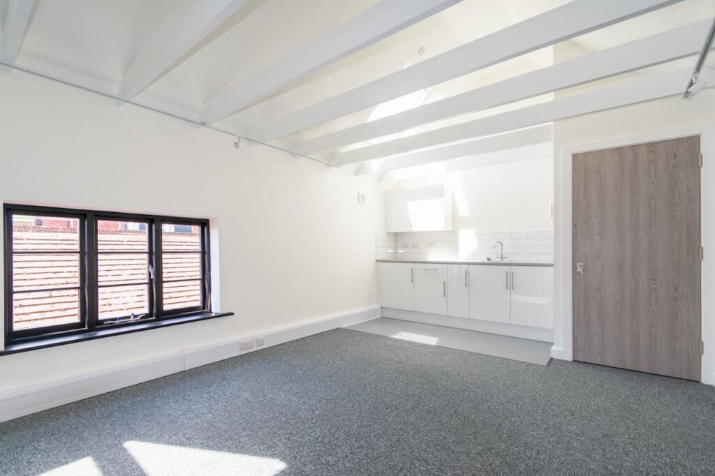 Additional image 10 of Fridays Court, High Street, Ringwood, BH24 1AB