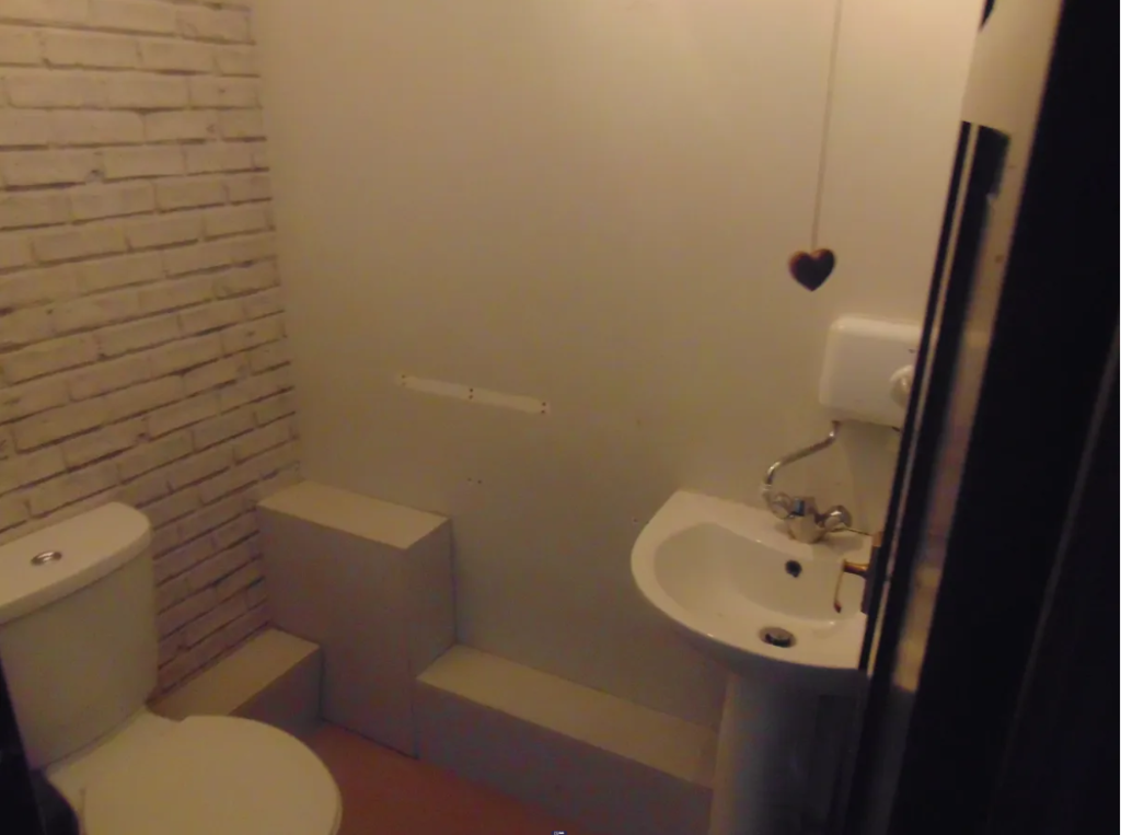 Additional image 8 of RETAIL TO LET £695 PCM Tonge Moor Road, Bolton, Greater Manchester, BL2