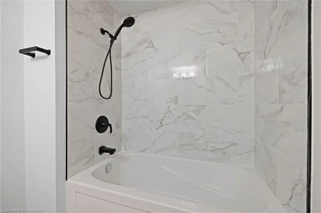 Additional image 22 of 5 Uxbridge Cres