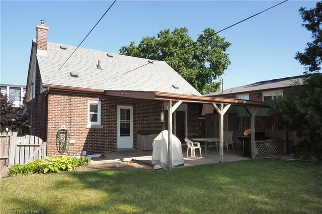 Additional image 37 of 195 Sixth Ave