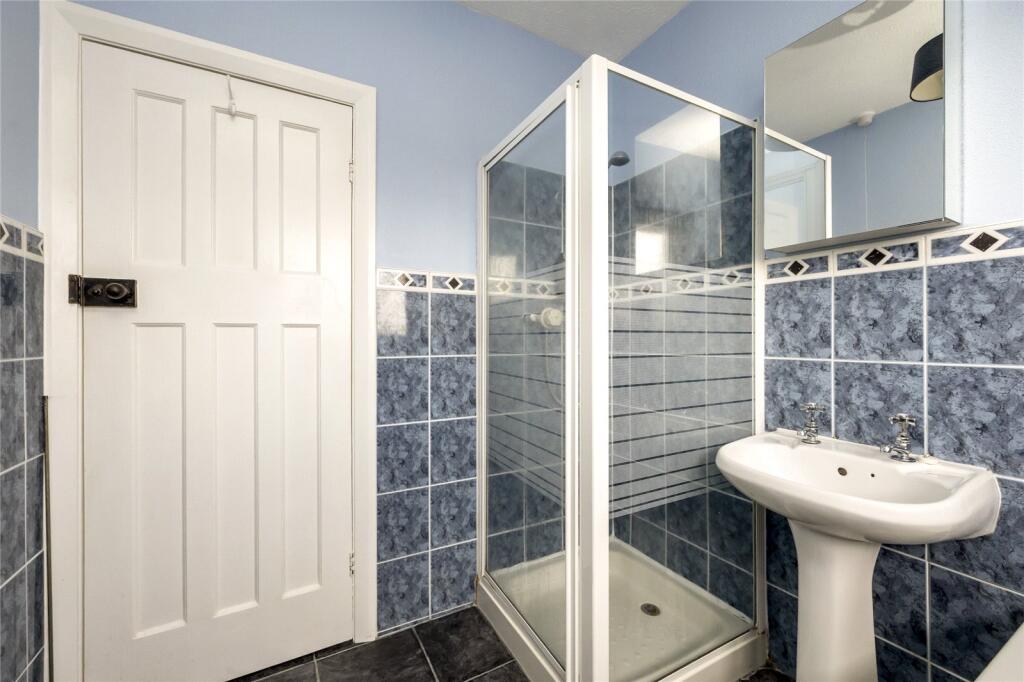 Additional image 5 of George V Avenue, Worthing, West Sussex, BN11