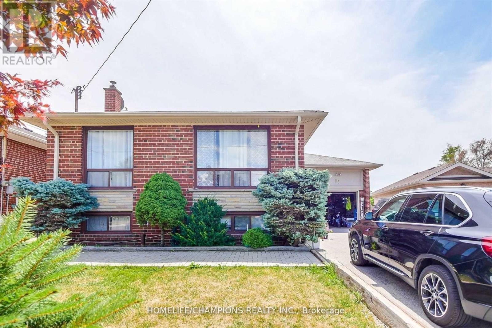 Primary image of BSMT 2 - 65 WHITBURN CRESCENT|Toronto (Downsview-Roding-CFB), Ontario M3M2S5