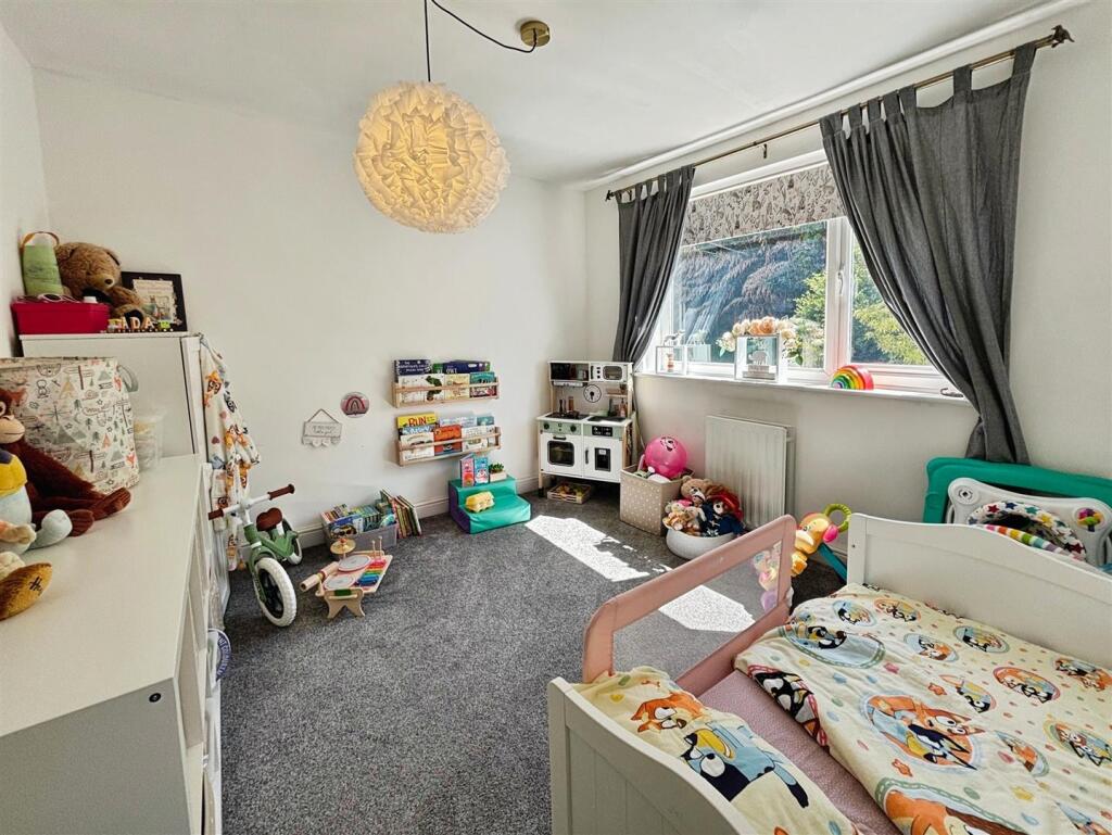 Additional image 15 of Ascot Drive, Bradford, BD7 4NN