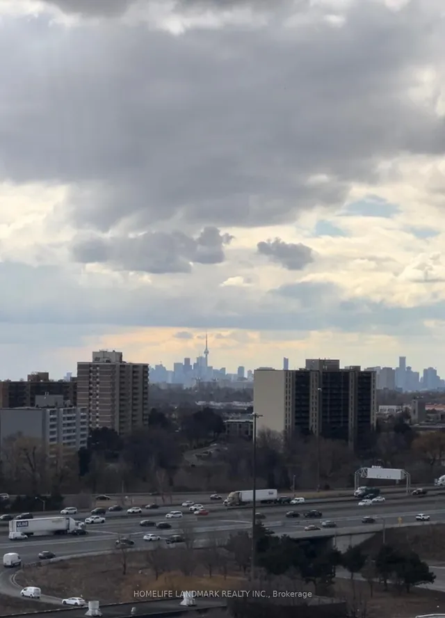 Additional image 31 of 181 Village Green Sq Unit 1714