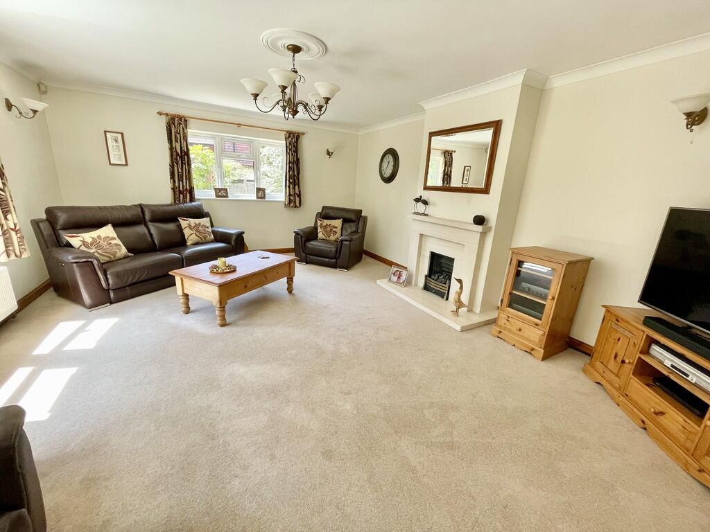 Additional image 5 of Ashwood Drive, Broadstone