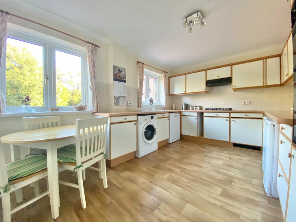 Additional image 4 of Lyndon Gate, 4 Chine Crescent Road, Bournemouth, BH2