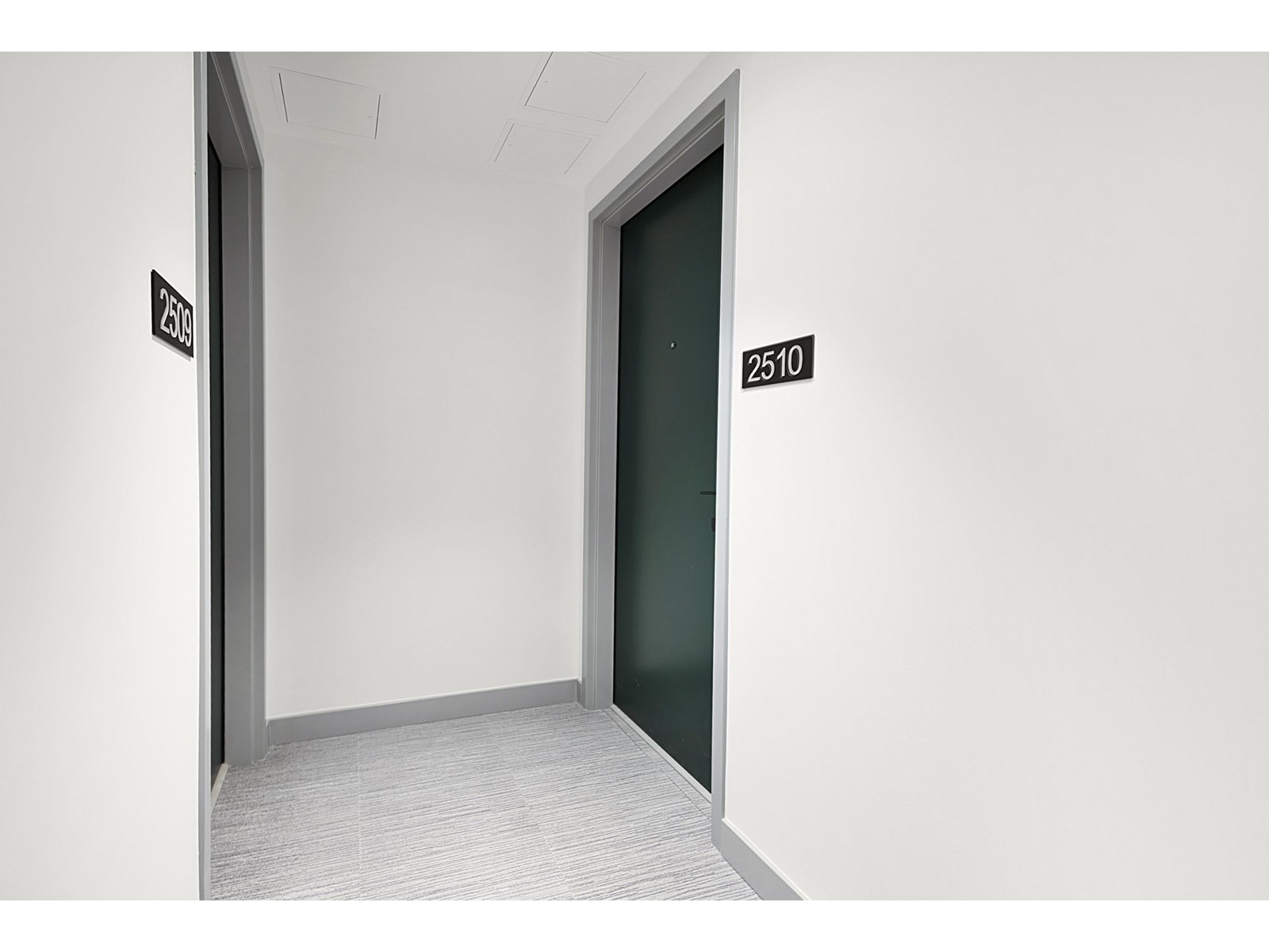 2510 13745 GEORGE JUNCTION|Surrey, British Columbia V3T0V8