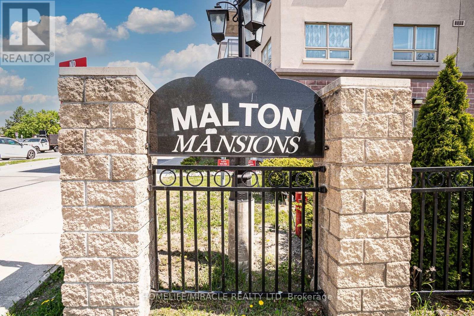 419 - 7405 GOREWAY DRIVE|Mississauga (Malton), Ontario L4T0A3