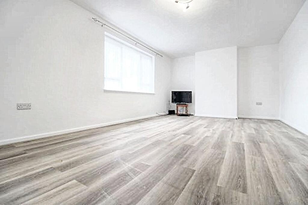 Additional image 3 of Oak Tree Lane, Eastbourne, BN23