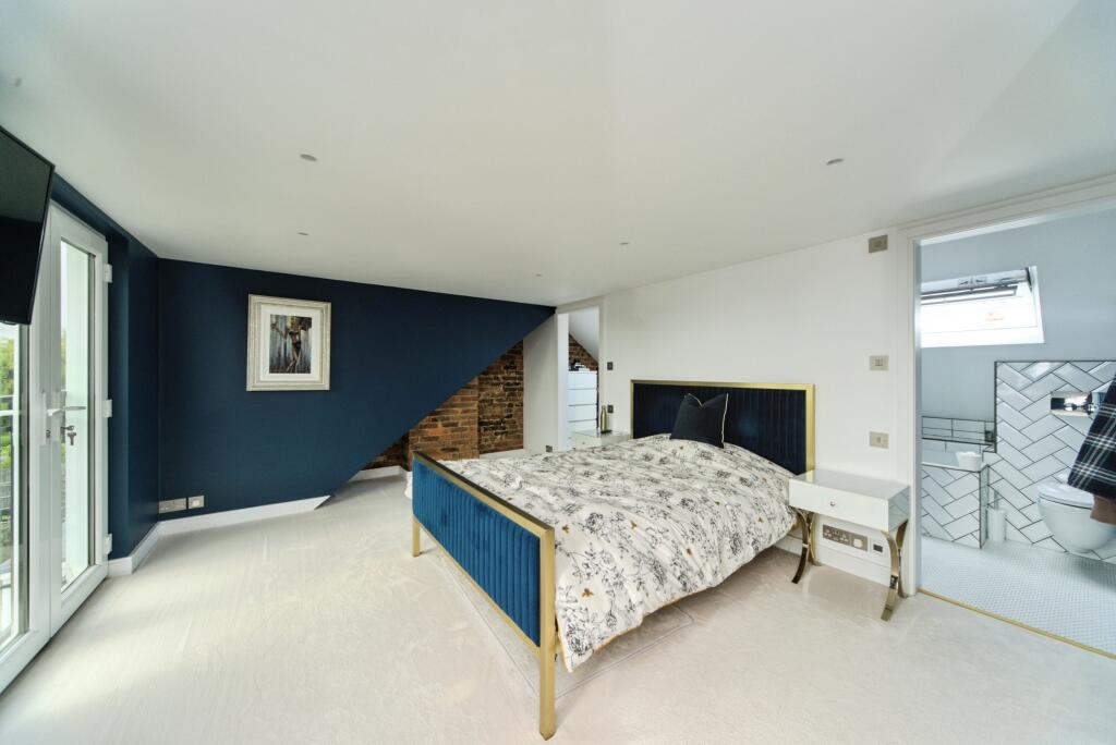 Additional image 7 of Moy Avenue, Eastbourne, BN22