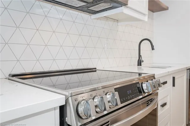 Additional image 5 of 5 Wellington St Unit 1403