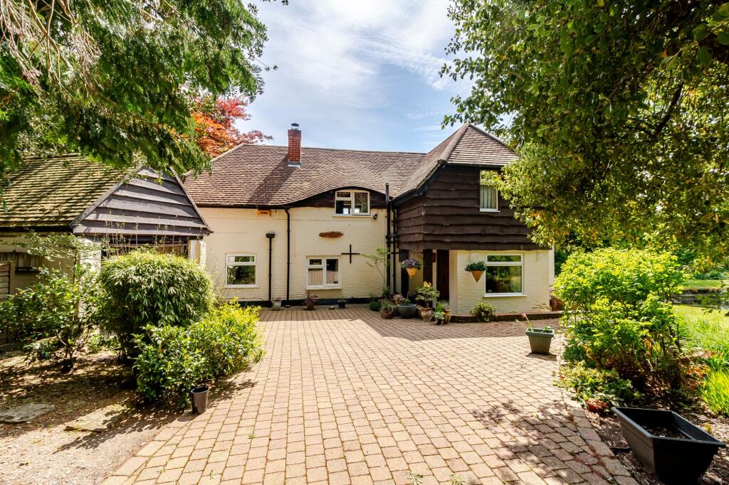 Additional image 31 of Bleak Hill, Harbridge, Ringwood