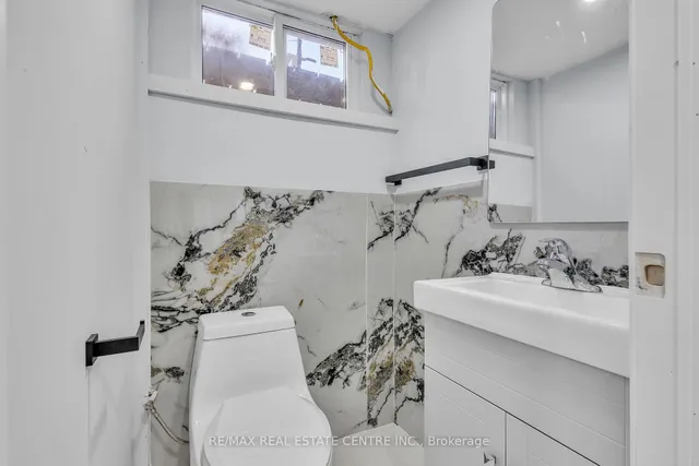 Additional image 29 of 84 Avalon Pl