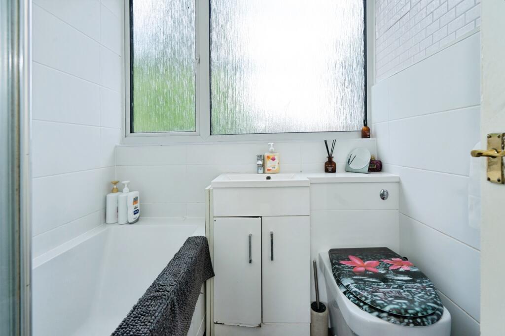 Additional image 14 of Mansfield Road, WORTHING, West Sussex, BN11