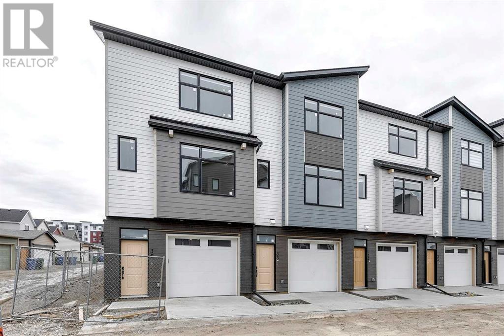 84, 903 Mahogany Boulevard SE|Calgary, Alberta T3M3W9