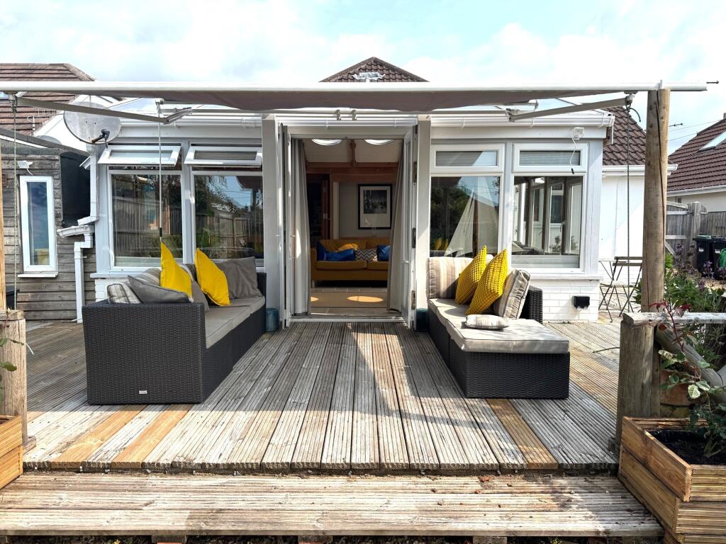 Additional image 20 of Wavendon Avenue Barton on Sea New Milton Hampshire BH25 7LS