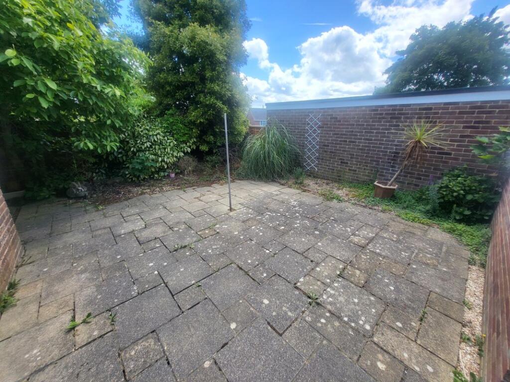 Additional image 17 of 20 Hawkchurch Gardens, Poole, Dorset, BH17 9EN