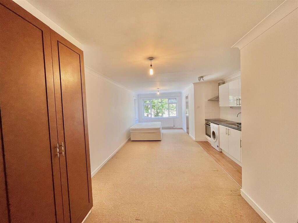 Additional image 6 of Knyveton Road, Bournemouth