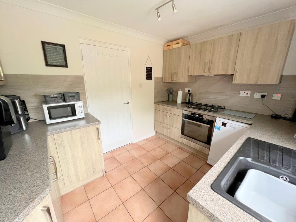 Additional image 6 of Clover Court, Ashley, New Milton, Hampshire. BH25 5XX