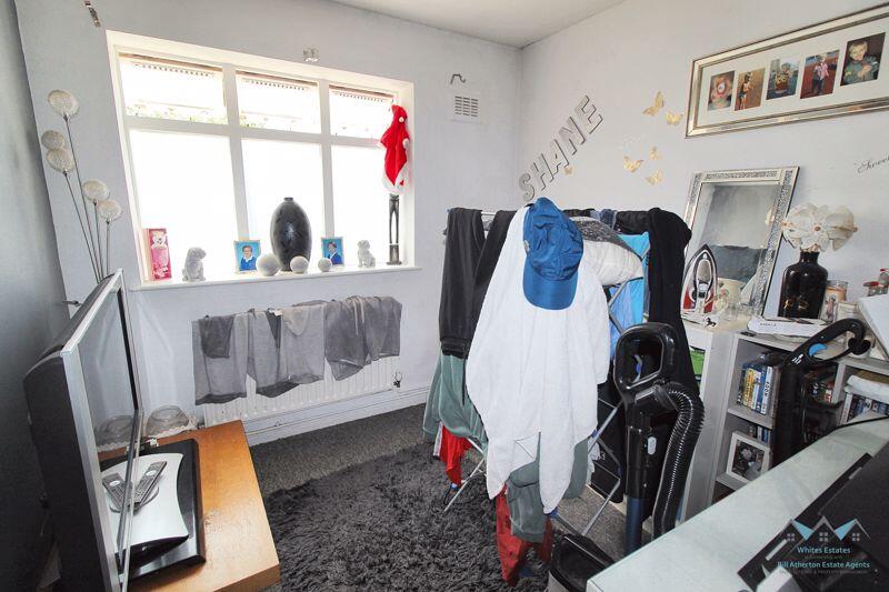 Additional image 6 of Malmesbury Park Road, Charminster - Spacious Five-Bedroom Detached Coach House in Secluded Gated Setting