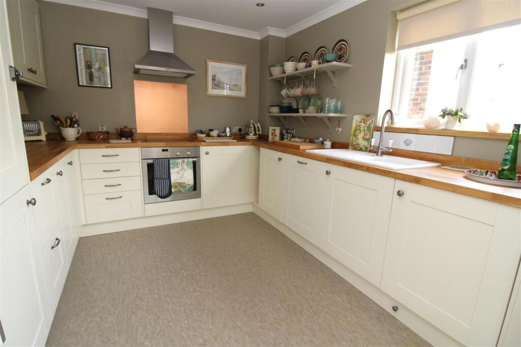 Additional image 16 of Hendon Avenue, Rustington, Littlehampton