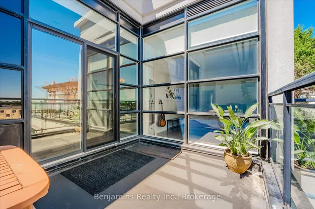 Additional image 25 of 410 King St Unit 609