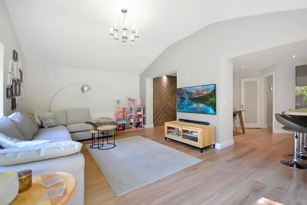 Additional image 8 of Old Sawmill Close, Verwood