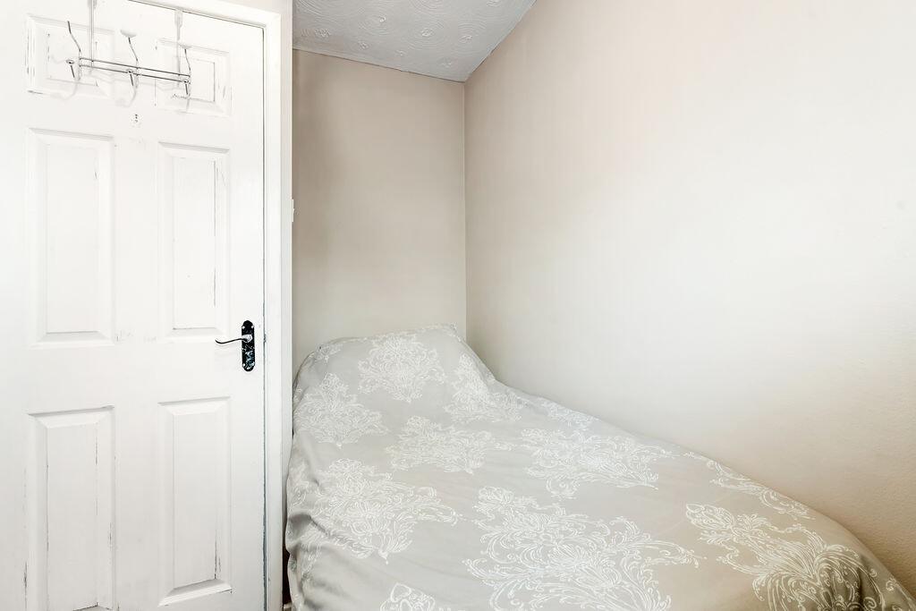 Additional image 16 of Broadway, Farnworth, Bolton, Lancashire, BL4