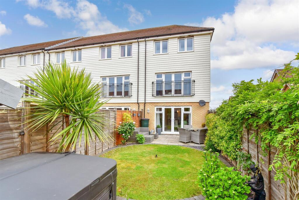 Additional image 16 of Beaton Avenue, Littlehampton, West Sussex