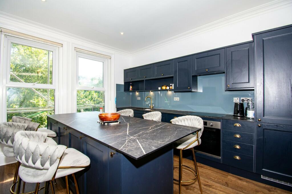 Additional image 3 of Large 6 Bed Modern Maisonette