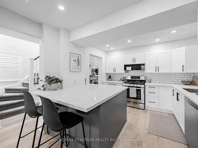 Additional image 8 of 121 Barker Ave