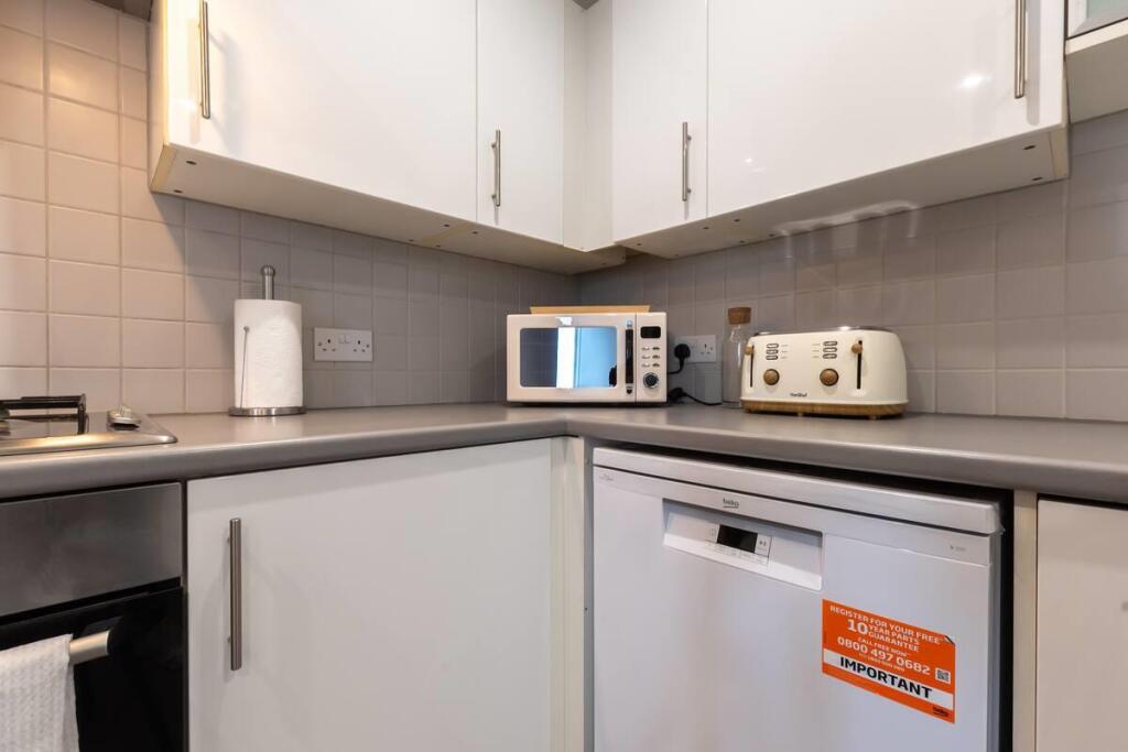 Additional image 9 of High Street, Poole