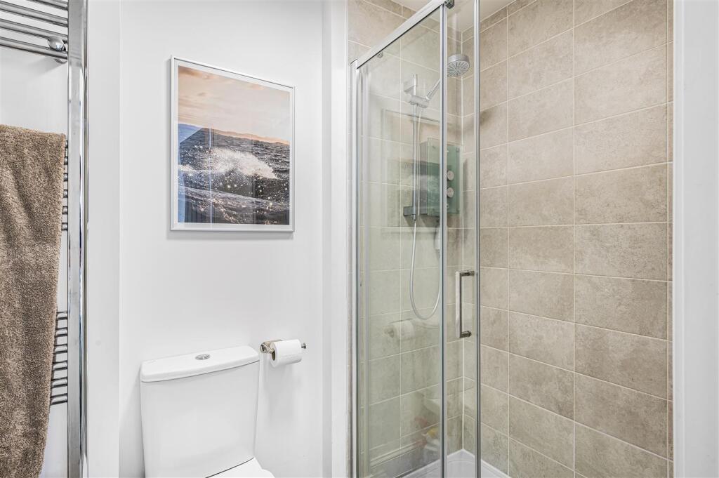 Additional image 14 of Linnet Crescent, Peacehaven