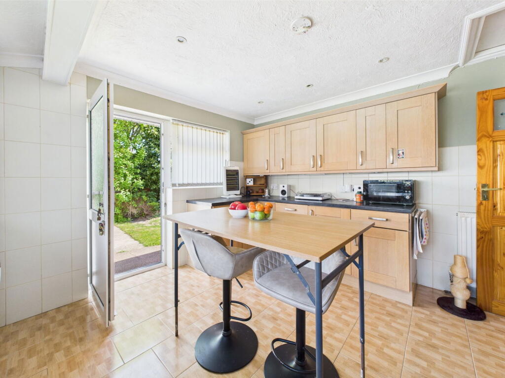 Additional image 8 of Meadow Road, Worthing, BN11 2SH